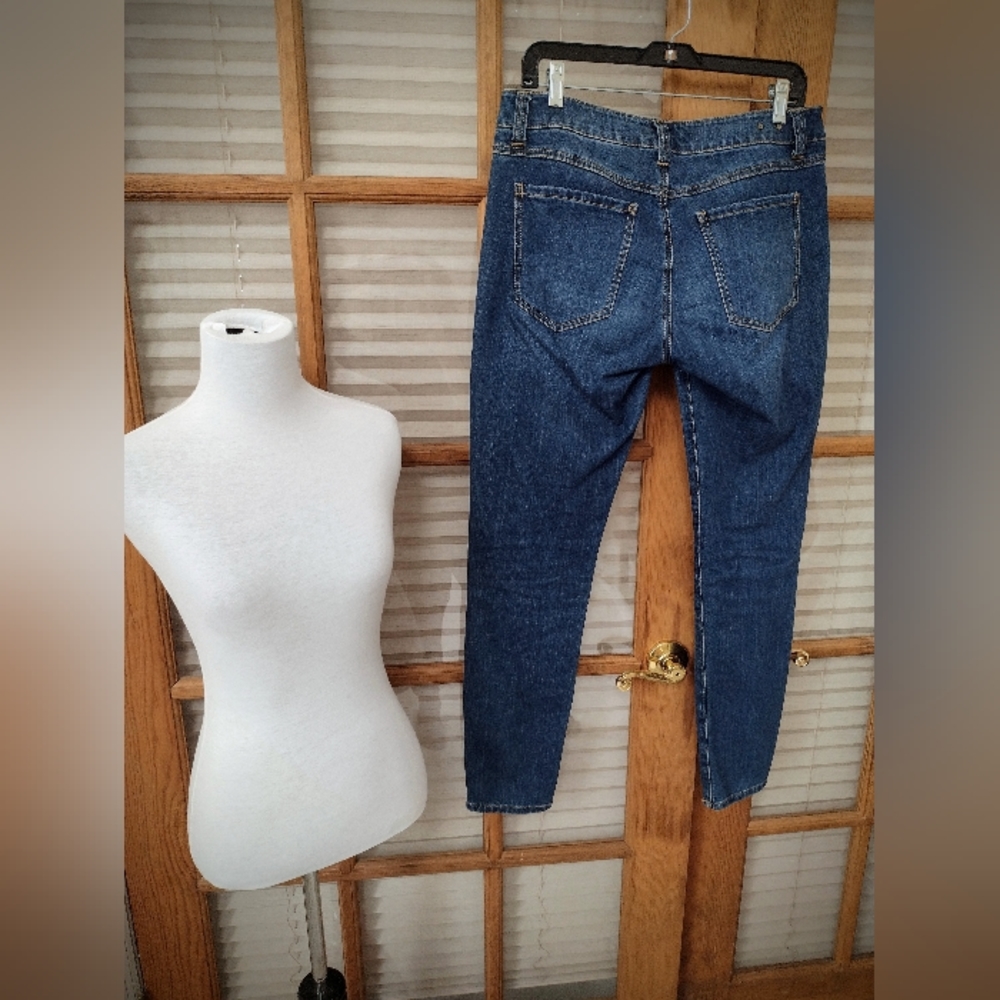 Brand New CAbi Size 8 Ruby Skinny Stretch Jeans Style 750 Inseam 30" - Picture 2 of 13